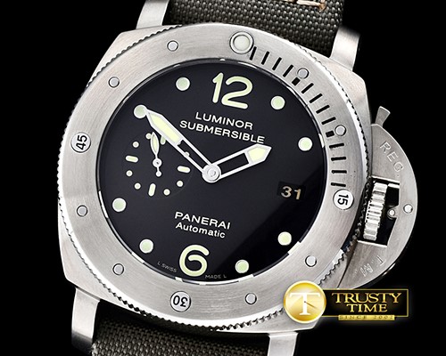 파네라이 PAM571 Submersible TI/RU Blk A7750/P9000 -PN571PLE1