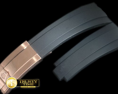 롤렉스 Black Rubber Strap 20/16 with RG Insignia Clasp -ROLACC020A